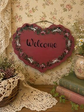 Vintage Heart Shaped "Welcome" Wall Sign in Deep Berry